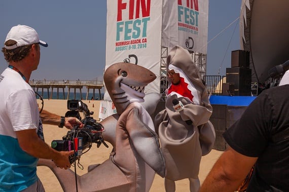 dusky the shark makes his first appearance at shark weeks fnn